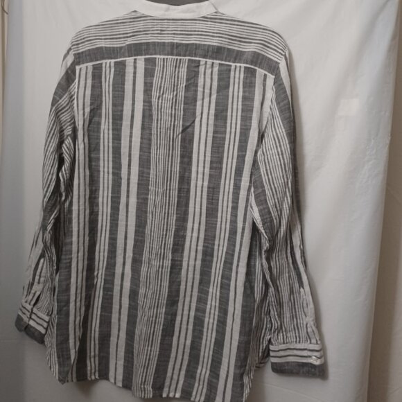 CALVIN KLEIN WOMEN'S COTTON SHEER STRIPED ROUND NECK BUTTON UP SHIRT - Picture 7 of 13